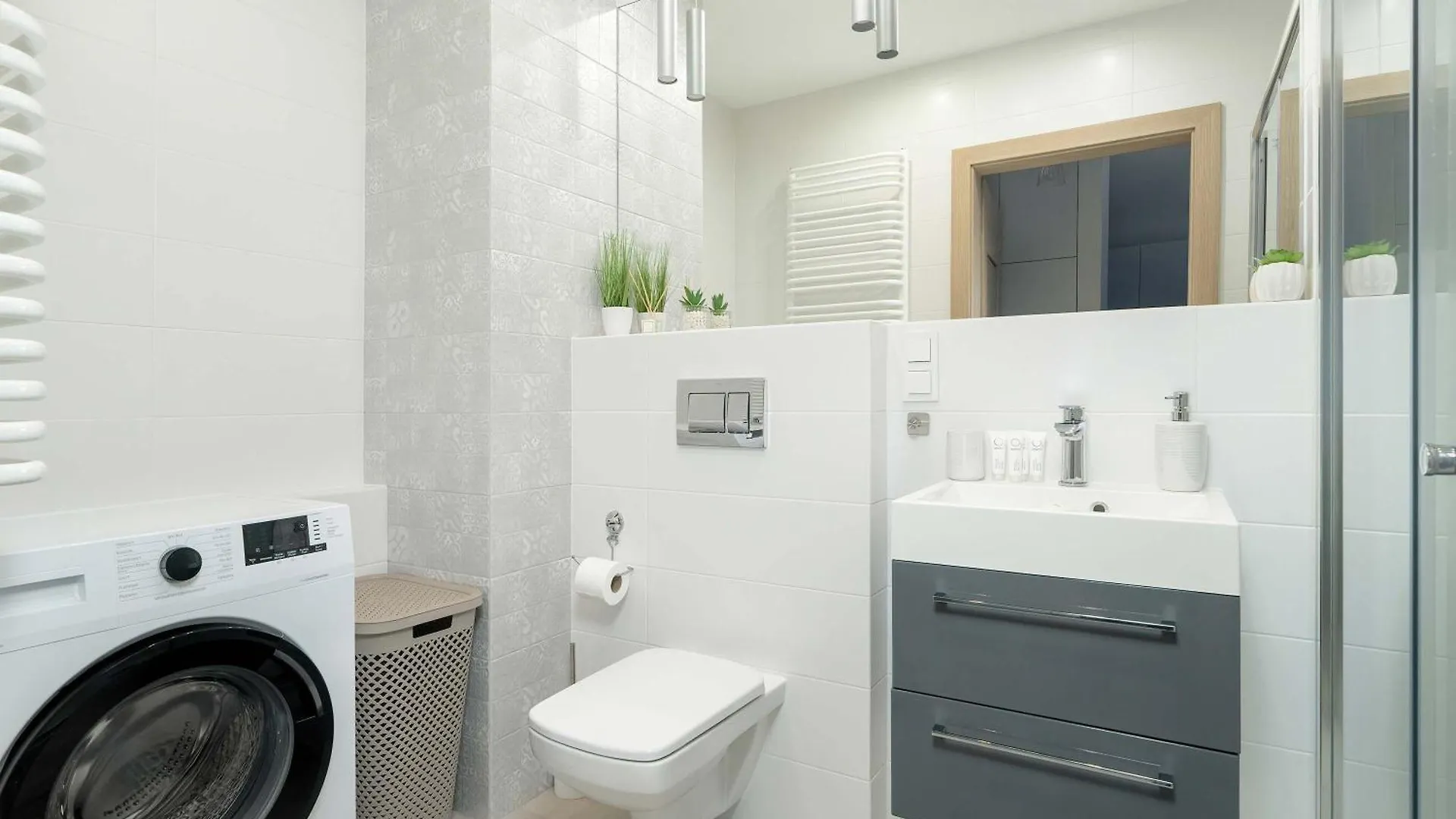アパート Jasny Apartament Blisko Lotniska Lawica W Poznaniu By Noclegi Renters