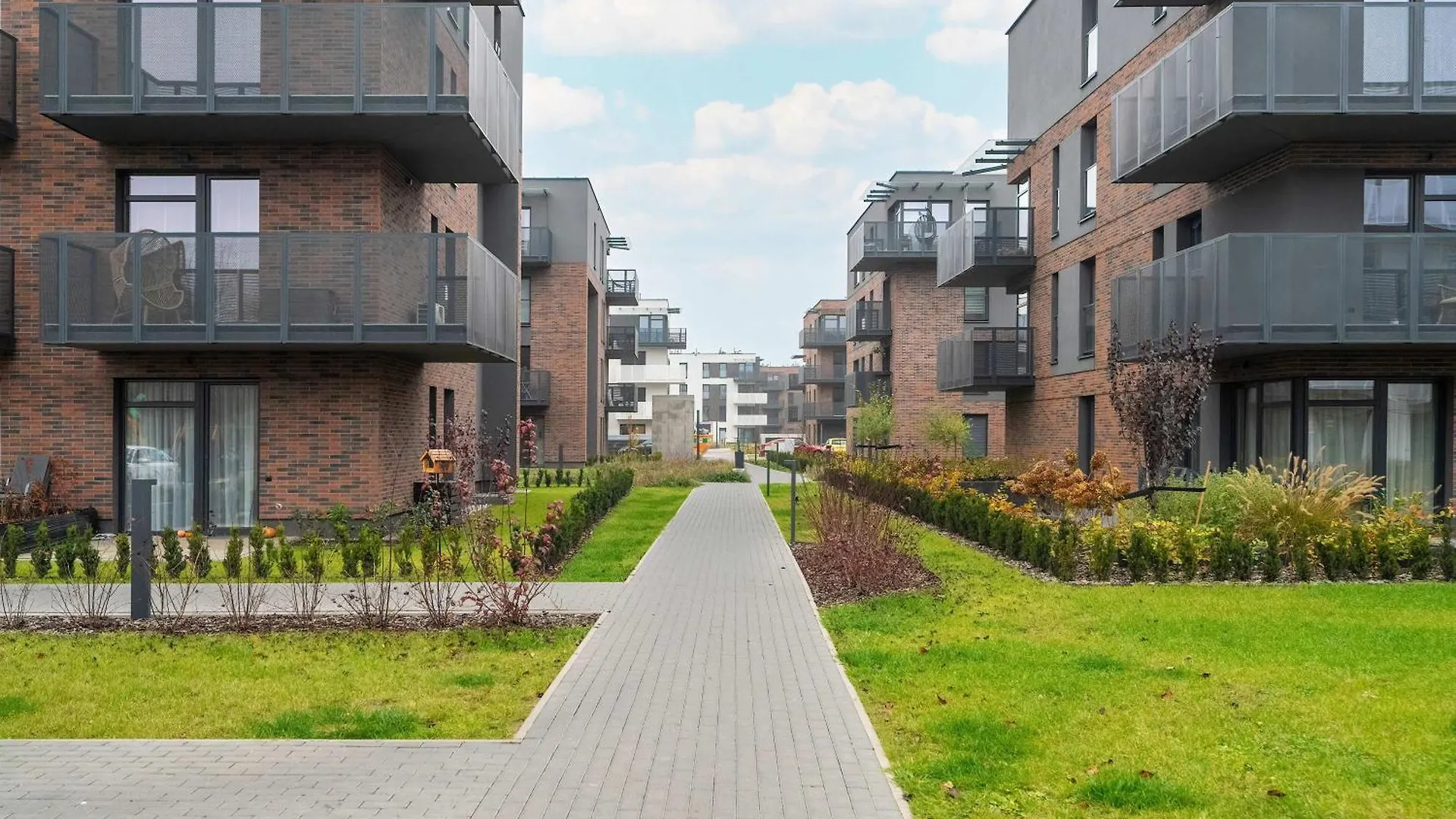 Jasny Apartament Blisko Lotniska Lawica W Poznaniu By Noclegi Renters Poland